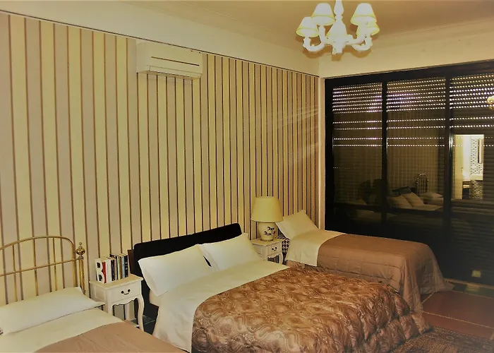 Bonne Nuit Bed & Breakfast